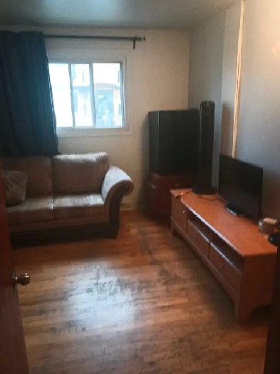 2 chambres a louer Longueuil pour maintenant et le 1er novembre. Image# 1
