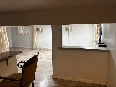 Bachelor apartment for rent for November 1/25 Image# 1