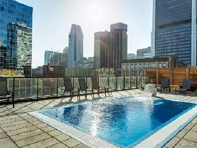 Superbe 1 cac TOUT MEUBLÉ avec balcon et vue! Piscine! Image# 1