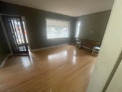 Westmount 3bdrm 1Bath Image# 1