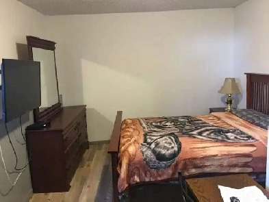 Beautiful Room For Rent Immediately, 200$/week ! Image# 1