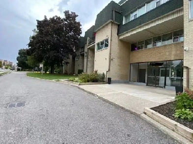 One Bedroom for Rent $700 near Bloor/Dixie, Mississauga Image# 1