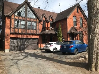 2-Bedroom unit in the Glebe: January 1 Image# 1