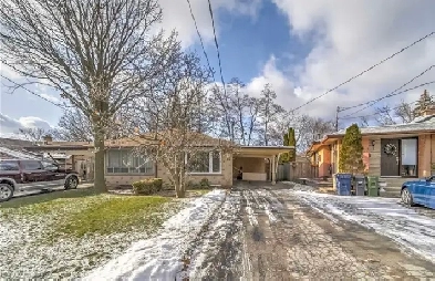 Fully Furnished 3 Bedroom House near York Mills & Don Mills Image# 1