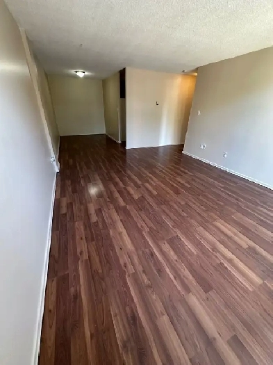 Clean Quiet & Secure All Inclusive 1 Bdrm Apt Available November Image# 1