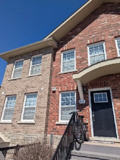 Cobourg Townhouse Condo - rental Image# 1