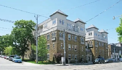 Bachelor Apartment Available in Little Italy Image# 1