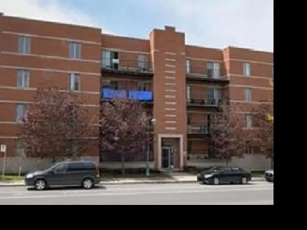 A two-bedroom condo available near the Côte-Vertu Metro station Image# 1