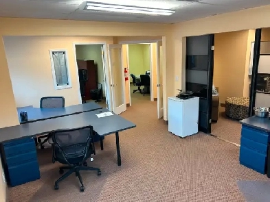 1200 Sq.ft. office space - Directly on Northfield Dr. - Waterloo Image# 11