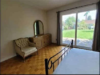 Finch Ave/Victoria park Ave/pharmacy 房东直租 Image# 1