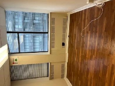 Yonge & Eglinton, 150 sf-Office /Service Space: $950/Mo.   HST Image# 1