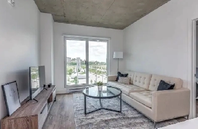 Luxueux appartement de deux chambres tout inclus à Outremont Image# 1