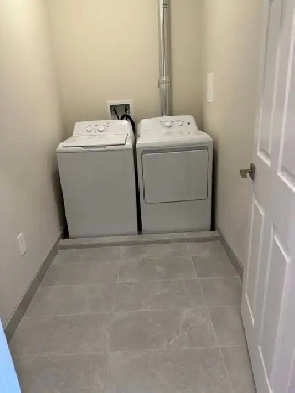 Modern 2 Bed, 2 Bath | A/C, Balcony, Stylish Comfort! Image# 1