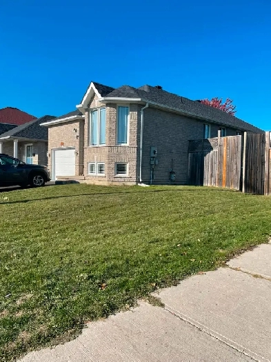 BEAUTIFUL DETACHED 4 BEDROOM RAISED BUNGALOW FOR RENT Image# 1