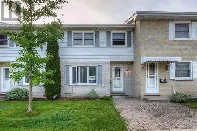 2 Rooms for Rent in Townhouse Image# 1