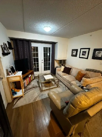 Milton Condo for rent Image# 1