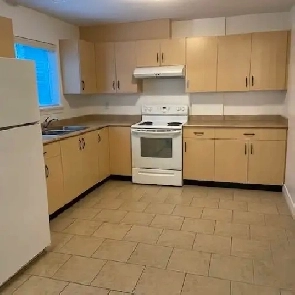 2 Bdrm Bsmt for Rent - $1700. In-Suite Laundry. no WIFI/Cable Image# 1