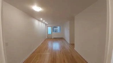 3 ½  – Bien situé avec inclusions à Montréal Image# 1