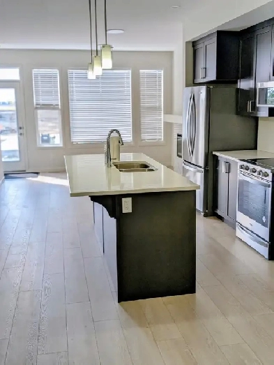 Beautiful New Home for Rent in Glenridding Image# 1