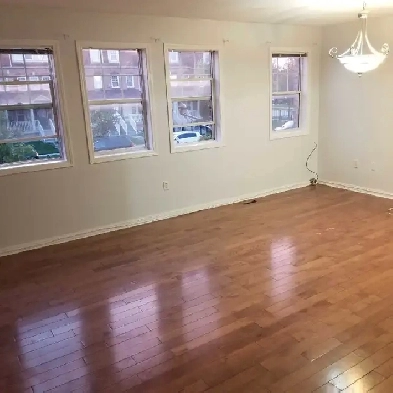 Full house for rent in Scarborough including basement Image# 1