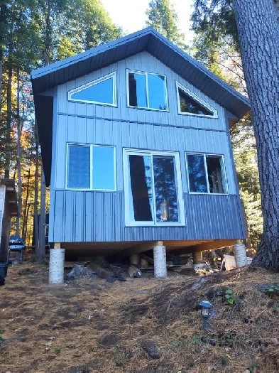 Waterfront cottage for sale Image# 1