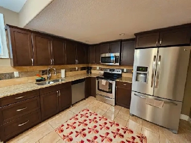 Spacious 2 bedrooms  2 ensuites basement for rent. Image# 9
