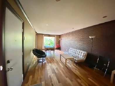 Location 4 ½  Charmante Quartier Résidentiel Calme (Rosemont) Image# 1