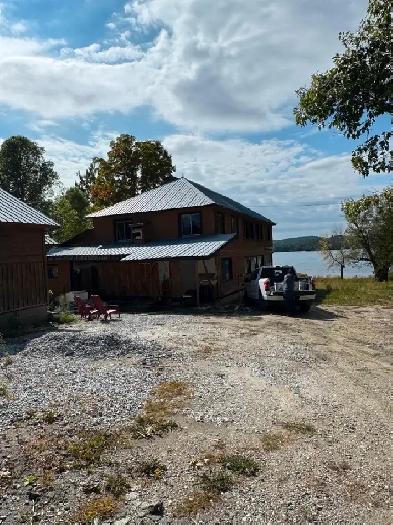 6 bed lake house/cottage Image# 4