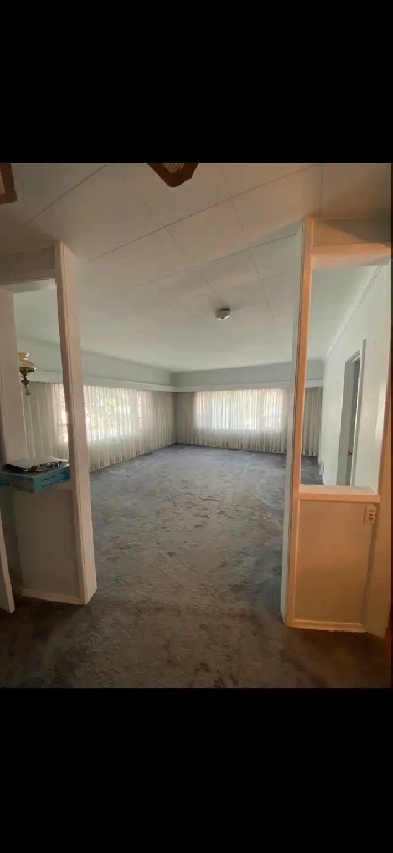 Residential Rental . 3 bedroom side-by~side , Stony Mountain Image# 1