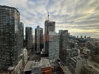 Renting 1 den, 2 bathroom at Peter & Adelaide (108 Peter Street) Image# 1