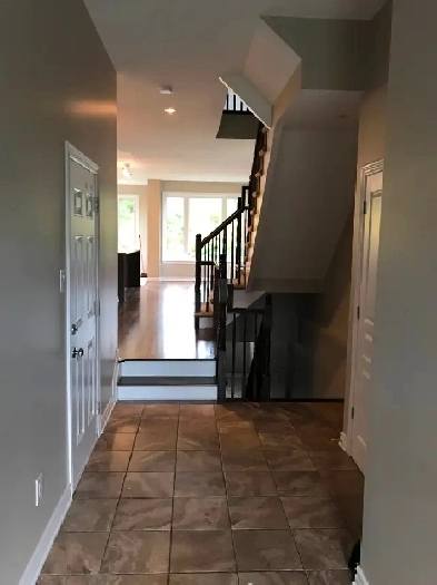 Townhouse/Townhome in Kanata Lakes for Rent Image# 1