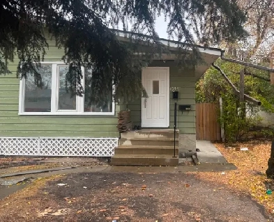 EXCLUSIVE LISTING - Half Duplex - 2 Kitchens in Canora West Edm. Image# 1