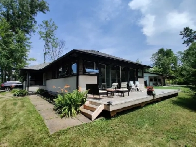 3 bedroom fully furnished and equipped home at Crystal Beach Image# 3