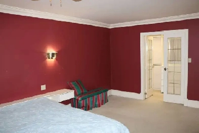 Close to Nait room rentals. Image# 1