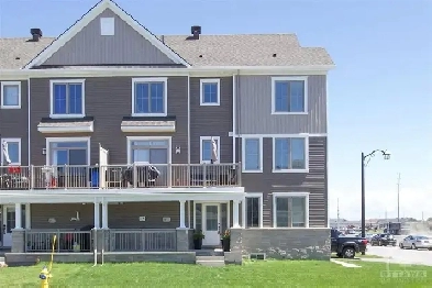 Executive Townhome for Rent Image# 1