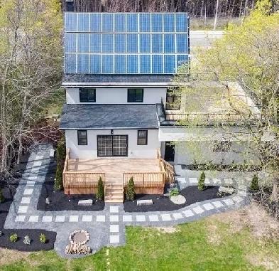 Bedroom for rent - Steps from Durham College and University Image# 1