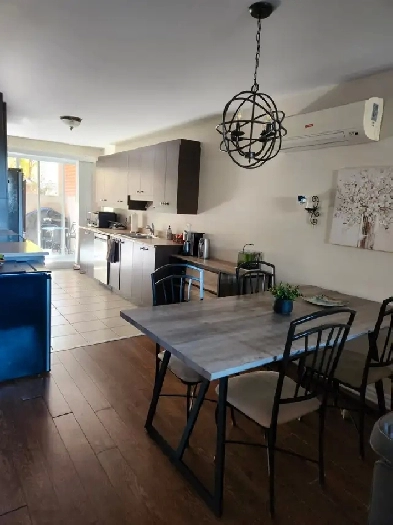 Grand 5 et demi à louer Image# 1