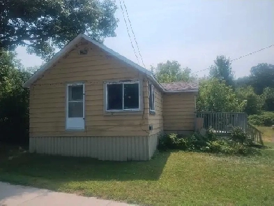 2 bedroom house in Parry Sound Image# 3