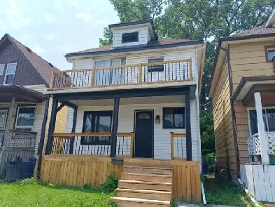 5 beds 3 baths House   CA$380,000 Image# 4