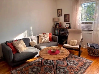 4 1/2 Laval Metro Cartier Image# 1