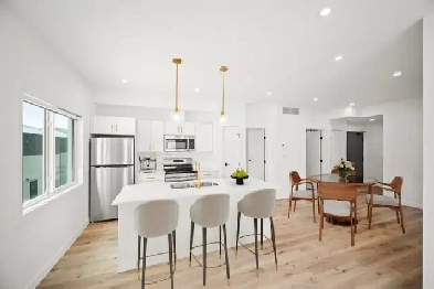 Luxury 3 Bedroom Apartment! Available for November 1st! Image# 1