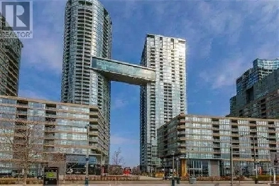 Downtown 1 Den Bedroom in Cityplace (Spadina/Front) Image# 1