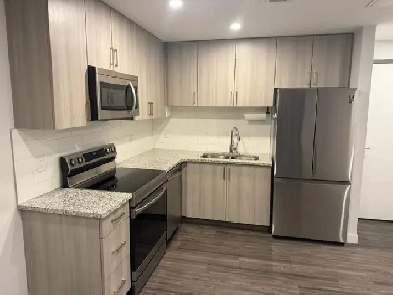 Comfortable, Modern 1 Bedroom Near Downtown Image# 9