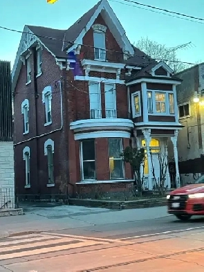 Bathurst and Dundas Renovated Large room Image# 1