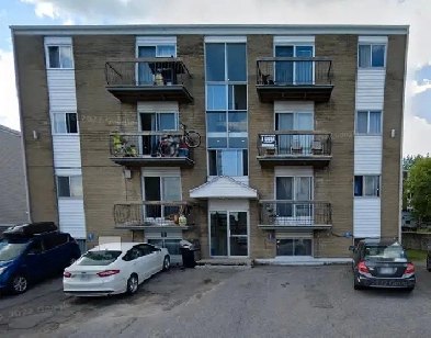 Beau grand 4 1/2, Beauport demi sous-sol WIFI LIBRE Image# 1