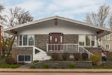 Belle chambre à louer, Ave. Ducharme Novembre WIFI Image# 1