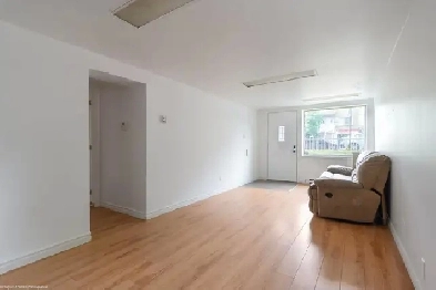 Renovated 3 1/2 Apartment for rent Image# 1