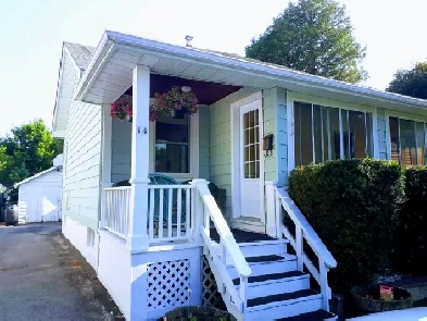 Cozy, 2-bedroom lower level apartment Image# 1