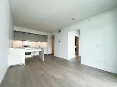 Metrotown – Modern 1 Bedroom Unit (2 Mins walk to skytrain) Image# 1