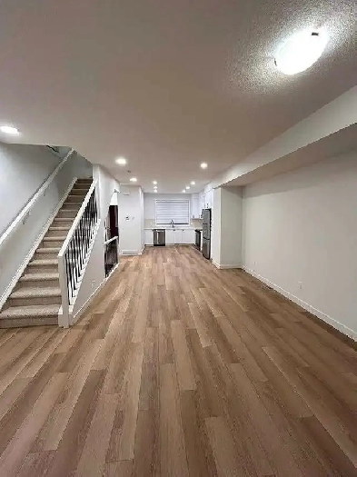 3 bedroom 2.5 bathroom and double garage Image# 1